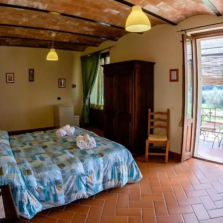 Tenuta La Tabaccaia Lantgård La Pesta