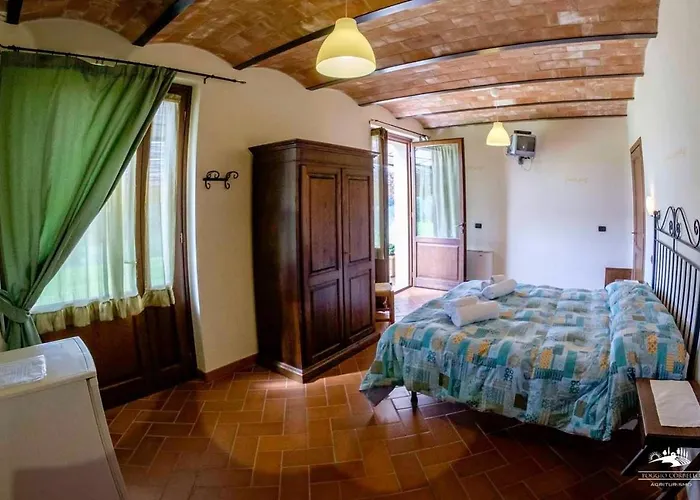 ファームステイ Tenuta La Tabaccaia